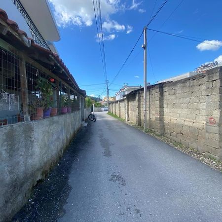 Guesthouse Seli Berat Exterior foto